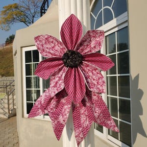Oversized Giant Quilted Flower Bow Sewing Pattern, DIY Event Patchwork Wall Hanger Door Decoration