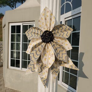 Quilted Flower Bow Sewing Pattern, DIY Door Hanger (PDF Pattern)