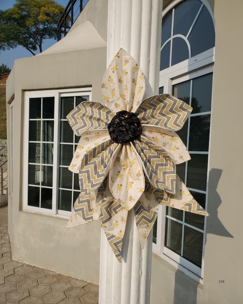 Quilted Flower Bow Sewing Pattern, DIY Door Hanger (PDF Pattern)