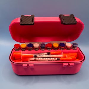 Essential Peptide Research Case – Airtight Organizer for Vials, Syringes & Alcohol Pads