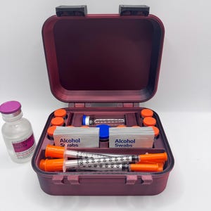 Research Case – Gen 2 - Airtight Organizer for Vials, BAC, Syringes & Alcohol Pads image 12