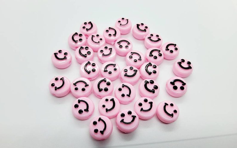 25 Acrylic Resin Plastic Pink Shaped Smiley Beads 10mm