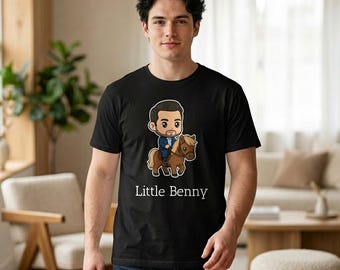 Little Benny Cartoon Mann Reitpferd T-Shirt | Süßes Charakter T-Shirt
