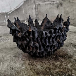 Japanse handgemaakte keramische bonsaipot – zwarte getextureerde wortelpot in Wabi Sabi-stijl