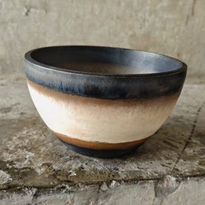 日本の手作り陶器盆栽鉢 - 天然釉のミニマルな丸型根鉢