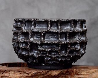 Handmade Textured Ceramic Caudex Planter Breathable Rustic Pot for Succulents