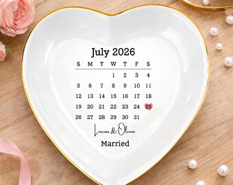 Personalized Married Jewelry Dish, Custom Ring Dish for Couples, Wedding Gift for Newlyweds, Anniversary Gift