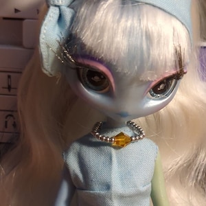 Doll Necklace- Monster g1 g2 g3 High Rainbow OMG Ever After, Doll Jewelry