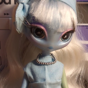 Doll Necklace- Monster g1 g2 g3 High Rainbow OMG Ever After, Doll Jewelry