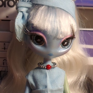 Doll Necklace- Monster g1 g2 g3 High Rainbow OMG Ever After, Doll Jewelry