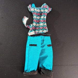 SUPPLIES - Factory doll clothes - Monster G1 High, Mad Science, Lagoona, shirt and pants - for customizing dolls & other projects