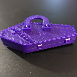 Zubehör - Fabrik Puppenbeutel - Monster G1 High - Ghoul Sports, Clawdeen, Sporttasche , für das Anpassen von Puppen und andere Projekte.