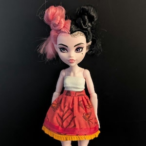 Ready to Ship! Doll Clothes - Monster MH G1 G2 G3 High regular and G3 Draculaura, Ever After EA High, etc