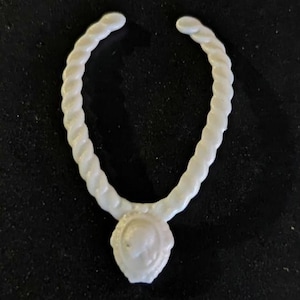 Supplies - Factory doll jewelry - Monster G3 High, Draculaura, white necklace -  for customizing dolls, and other projects.