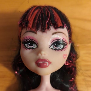 SUPPLIES - Factory dolls for customization - Monster G1 High - Sweet 1600, Draculaura doll, for customizing dolls, and other projects.
