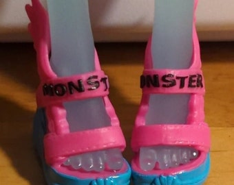 Supplies - Factory doll shoes - Monster G3 High - Lagoona shoes - for customizing dolls, and other projects.