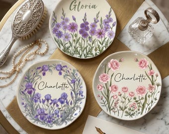 Porte-bagues personnalisé en céramique fleur de naissance, plateau de bibelots prénom personnalisé, assiette florale à rebord doré