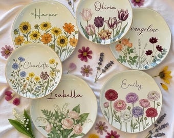 Custom Birth Month Flower Ring Dish – Engraved Name Trinket Tray, Meaningful Gift for Her