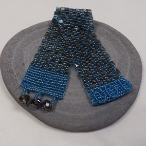 Hand bead woven Blue and Bronze bracelet, silver lined aqua seed beads and bronze lined aqua square beads, Swarovski crystal closure image 5