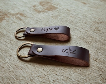 Personalized leather keychain with carabiner, Valentine's Day gift for women and men, engraved car key fob, gift for him