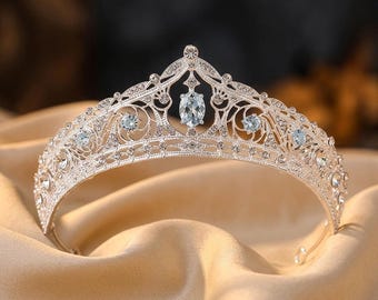 ベルのティアラ - ディズニー - 美女と野獣 - Etsy 日本