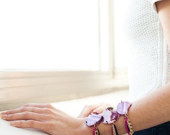Pulsera con colgante de geoda de ágata cortada