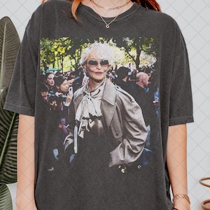 Comfort Colors Miranda Priestly-skjorta, The Devil Wears Prada-tröja, grafisk modetröja med text från Fashion Boss Lady, present till kvinnor och män, unisex-t-shirt