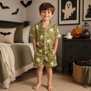 Personliga Halloween-pyjamasar för pojkar, namngivna satinsovkläder, läskigt kort eller långt set, höstpresent till son