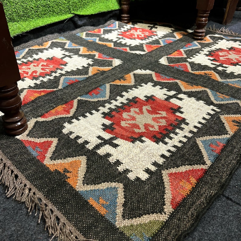 Black and rust red tribal medallion rug handwoven in wool jute blend, vintage boho style flatweave carpet for living room bedroom entryway