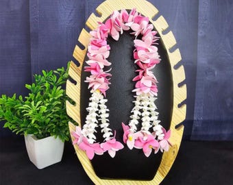 Handgefertigte Blumensteckschaum Chandrika | Radha Krishna Idol Dekor | Andere Devi Shringar