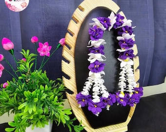 Handgefertigte Blumensteckschaum Chandrika | Radha Krishna Idol Dekor | Andere Devi Shringar