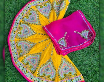 Handgemachtes Mata Rani Poshak: Gelb & Pink Besticktes Idol Kleid | navratari spezielle Frau Gottheit Outfit