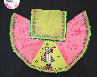 Handgemachtes 64 kALA Mata Rani Poshak Pink & Gelb besticktes Idol Kleid | Hausaltar Outfit