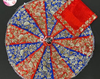 Handgefertigtes 64KALA Mata Rani Kleid: Rot-Blaues Poshak, Navratri Outfit | Hausaltarkleid