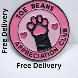 Toe Beans Appreciation Club Enamel Pin Badge, Kawaii Cat Lover Gift, Whimsical Feline Accessory