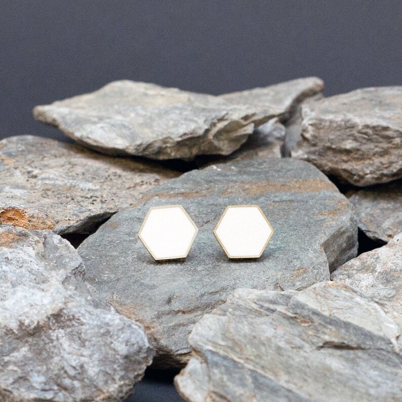 Honeycomb Ceramic Stud Ceramic Earring Geometric earrings Stud Ceramic Earrings Earrings Ceramic WHITE studs Bridal, Wedding