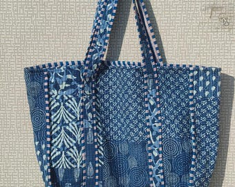 Handgefertigte Indigo Patchwork Baumwoll-Einkaufstasche, gesteppte Markttasche