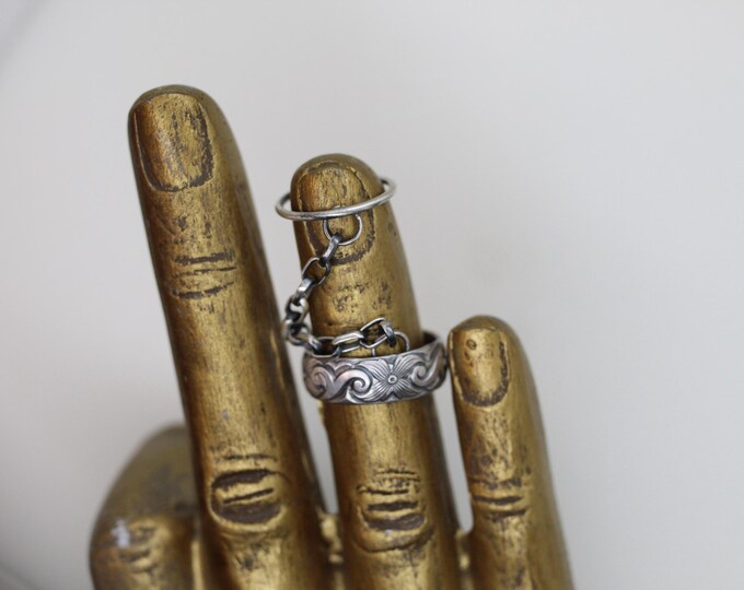 Band and midi chain ring