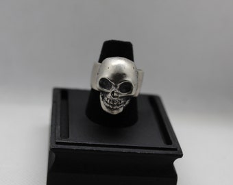 Men’s chunky solid sterling skull ring