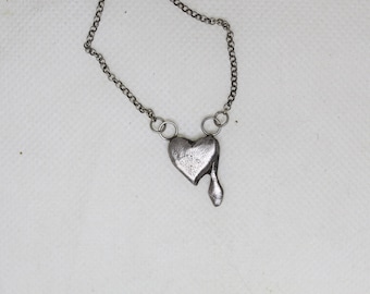 Mourning heart necklace