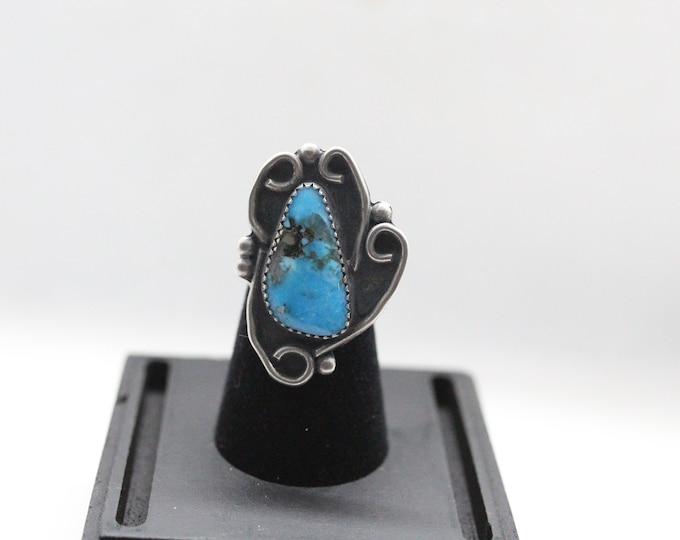 Turquoise swirl statement ring (sz 6)