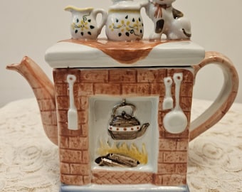 Andrea by Sendak Vintage Novelty Teapot - Fireside Cozy Cats (Made in Japan)