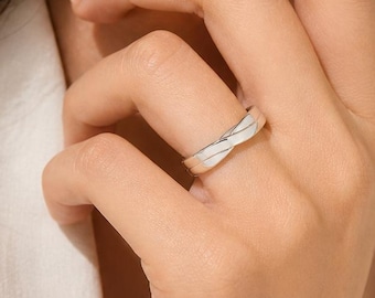 anello impilabile da donna, anello a fascia infinito, gioiello moderno minimalista, anello regalo per tutti i giorni, anello semplice ed elegante, anello di fidanzamento in argento
