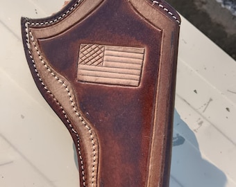Étui en cuir western avec bordure estampée à la main