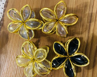Plastic Floral claw clips