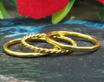 Ensemble de bagues superposables en plaqué or Dainty | Bagues minimalistes