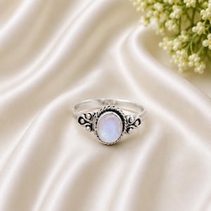 Naturlig månstensring 925 sterlingsilver, handgjord vintage oval ring, bohemisk ädelstensring