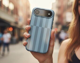Funda para teléfono MagSafe a rayas, funda minimalista para iPhone, estética azul neutra, diseño de rayas verticales, cubierta moderna y limpia.