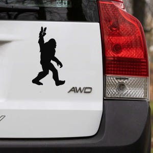 Big Foot Peace Zeichen Aufkleber, Sasquatch-Autoaufkleber, Yeti Silhouette Stoßstangendekor, Wasserflasche Aufkleber, Bigfoot-Autoaufkleber, Yeti-Auto-Aufkleber