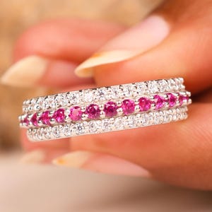 Rubis, Cadeau romantique, Demi-alliance, Alliances, Cadeaux pour elle, Bague de naissance